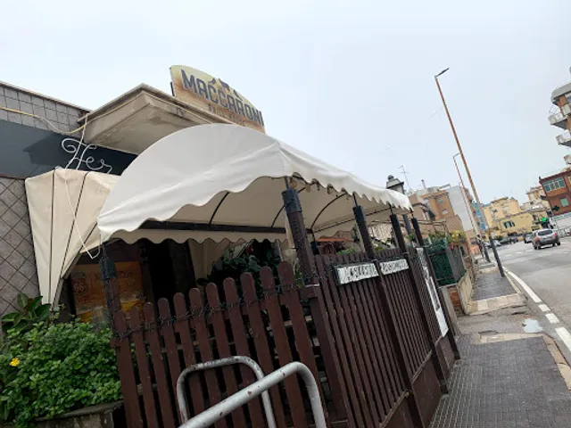 Maccaroni Grill House