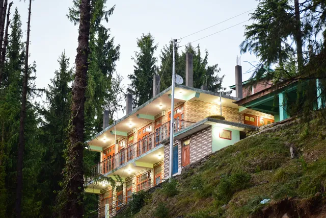 Krishan Home Stay Khanag