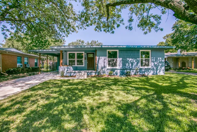 Spence + Kinney Real Estate Group - Compass