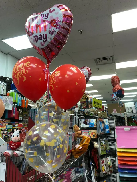 Iparty Dollar Store