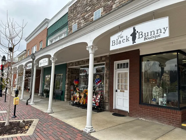 On the Diamond Antiques