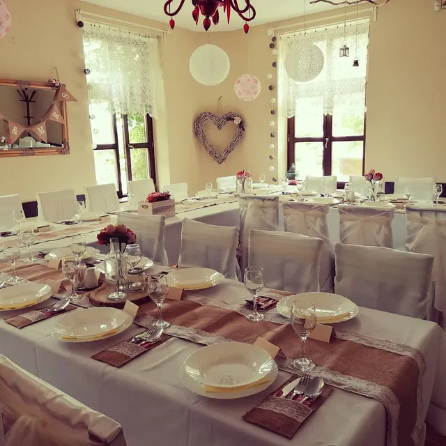 Révkapu Kisvendéglő