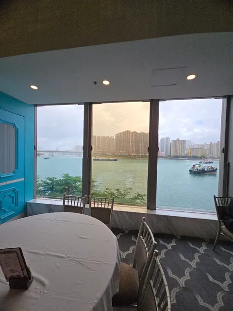 Joyous Gate Palace OP Mall