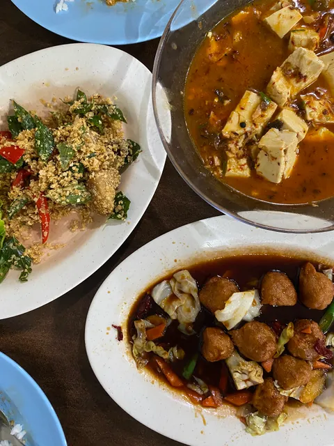 Om Veggie Family House