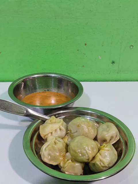 Om Veg Momo