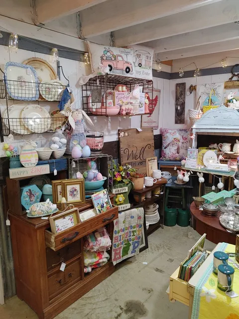 Heartland Harvest Market & Antiques