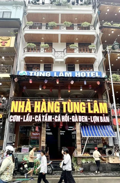 Khách Sạn Tùng Lâm