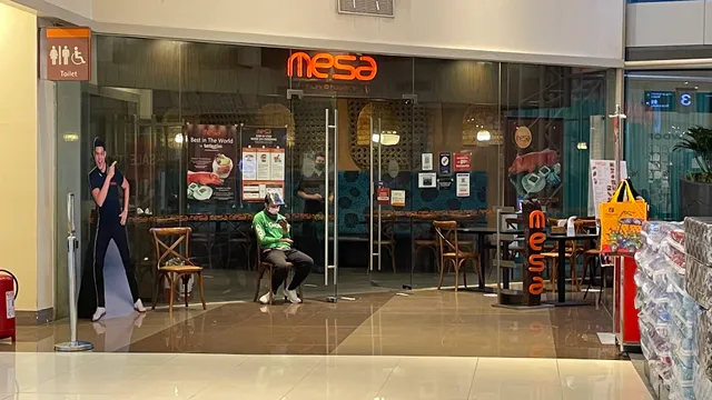 Mesa - Robinsons Magnolia