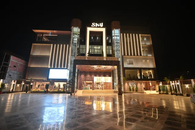 Sky Hotel & Resort