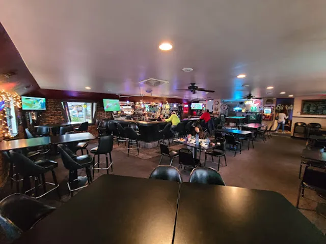 Eddies Bar & Grill