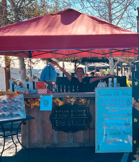 Pump House Bar & Grill