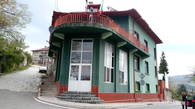 Хотел-ресторант "Невен"