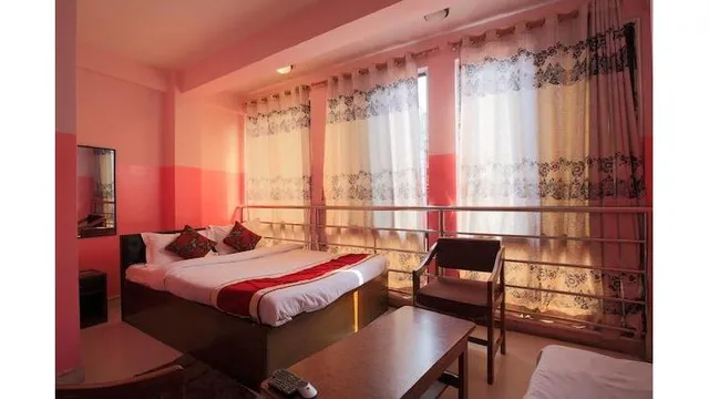 OYO 394 Nhu Rajdhani Guest House