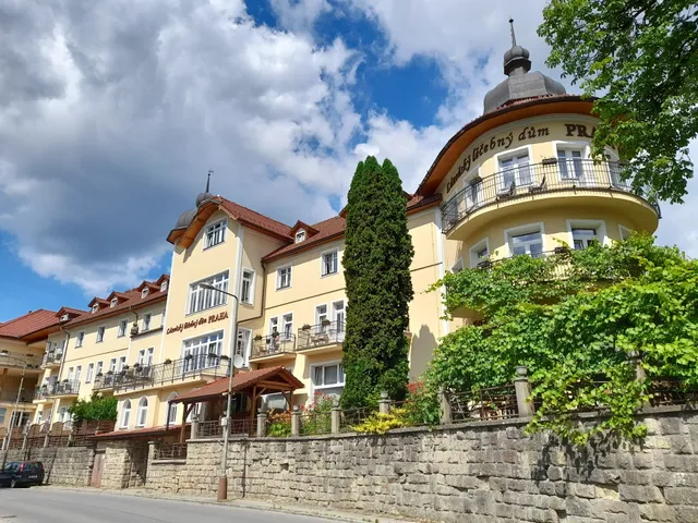 Lázeňský léčebný dům PRAHA