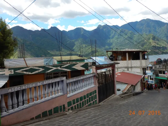 HOSTAL VALLE ATITLAN