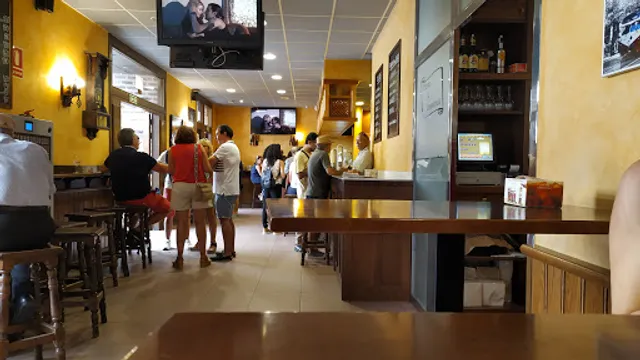 Pizzería La Competencia