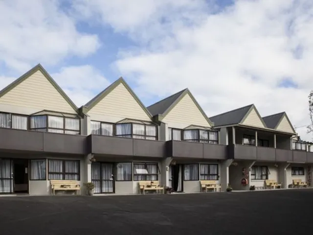 Pembrooke Motor Lodge