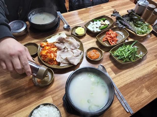 영진돼지국밥