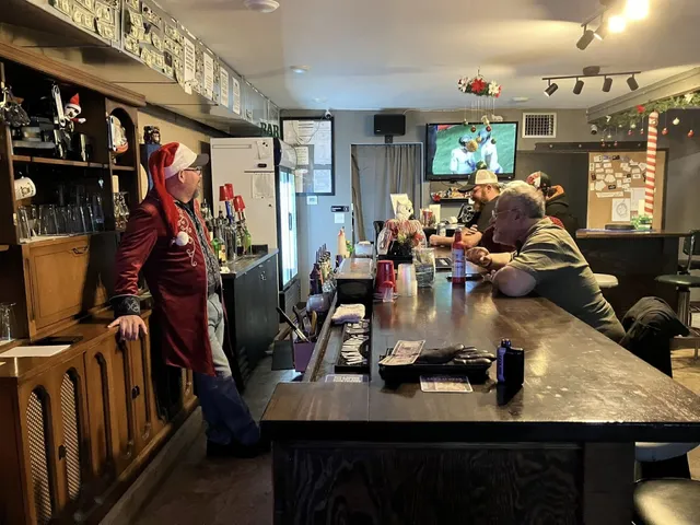 Tipsy Owl & Boozy Badgers