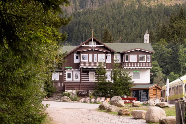 Cottage Lesovna