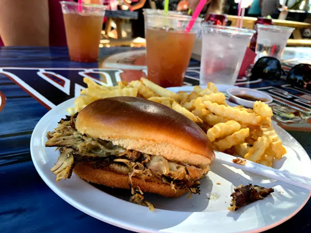 Swabbies On The River Restaurant & Bar