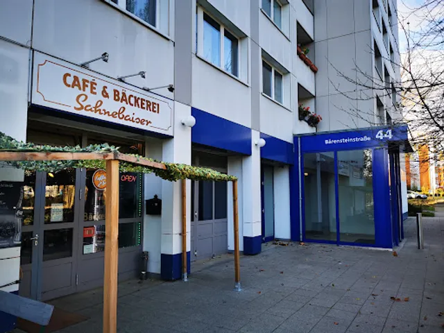 Café & Bäckerei Sahnebaiser