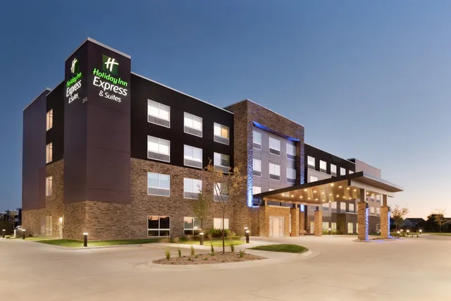 Holiday Inn Express & Suites West Des Moines - Jordan West by IHG