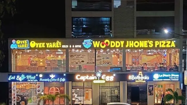 Eat & Meet family restaurant (Chinese&fancydosa&Punjabi)