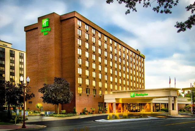 Holiday Inn Arlington at Ballston by IHG