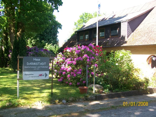 Haus Darmstadt - Komfortzimmer und Frühstück