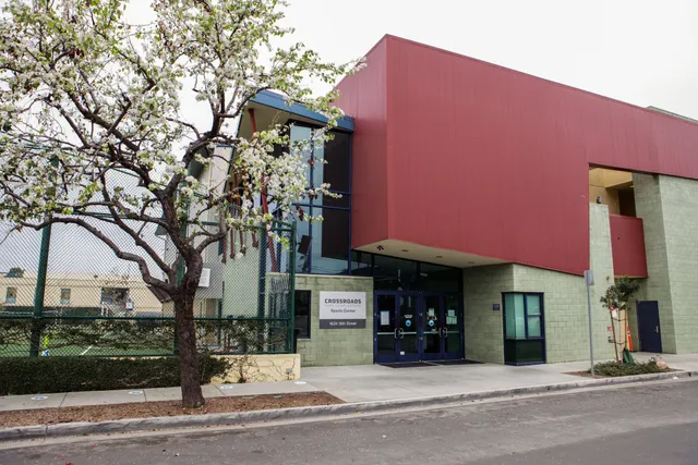 Crossroads School for Arts & Sciences (Elementary School)