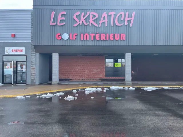 Le Skratch Pierrefonds (Golf, Billard & Resto-Bar à jeux)
