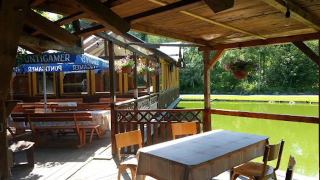 Teichstubn Gabersdorf Heuriger und Camper Abstellplatz