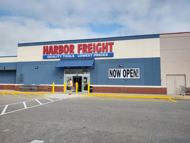 Camden Woods Shopping Center