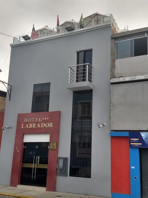 Hotel Labrador