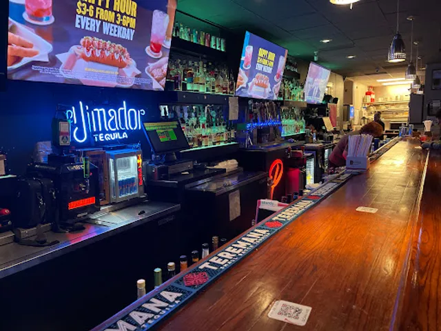 Piazza's Italian Restaurant & Sportsbar