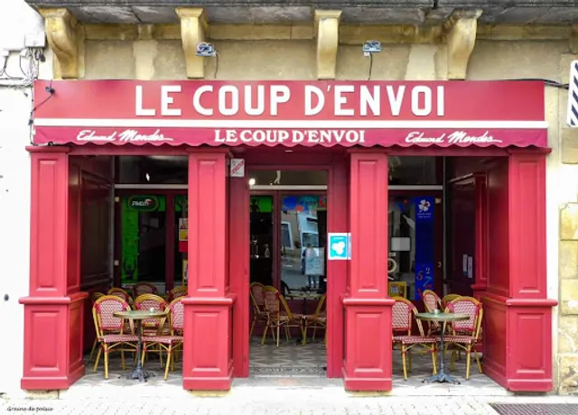 Le Coup d'Envoi