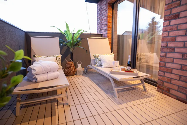 Jacuzzi & Sauna Skyview