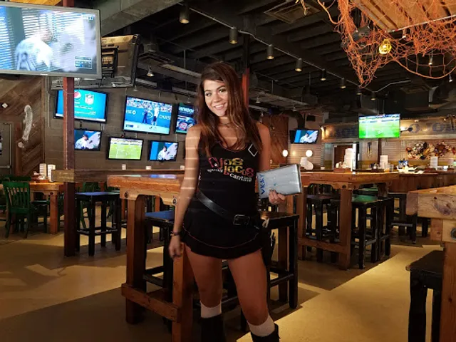 Ojos Locos Sports Cantina (Dallas, TX)