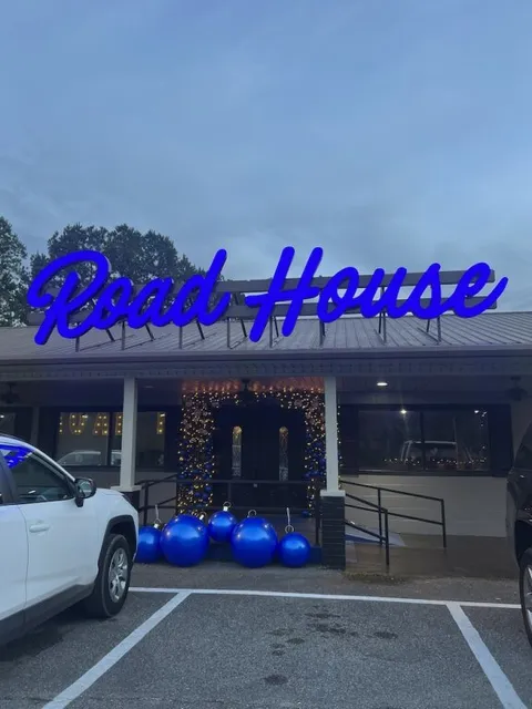 Road House Hotel & RV Park