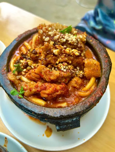 巨有味(砂锅土豆粉) Fire Noodles