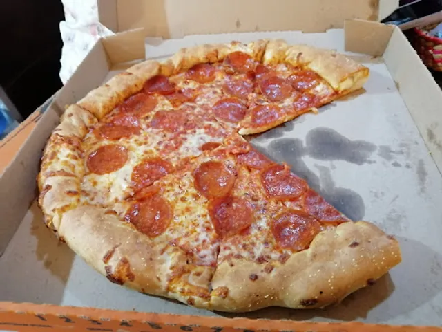 Little Caesars Plaza El Molino
