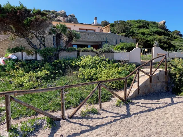 MAISON MONTE D'A RENA