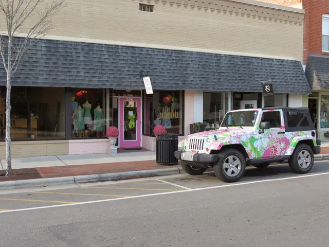 Pink of the Pines, A Lilly Pulitzer Signature Store