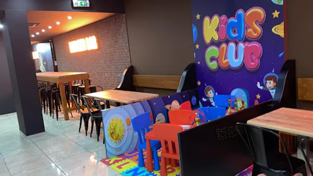 Burgers & Fried Chicken