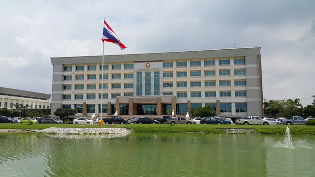 Bangkok Suvarnabhumi University
