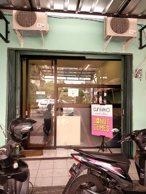 Animo Bakery Karang Tengah