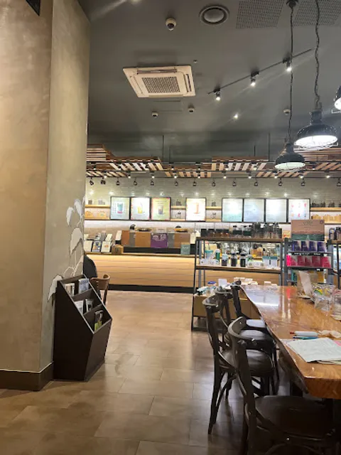 Starbucks Sindang Station Intersection