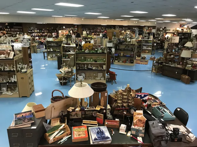 Vintage therapy consignment