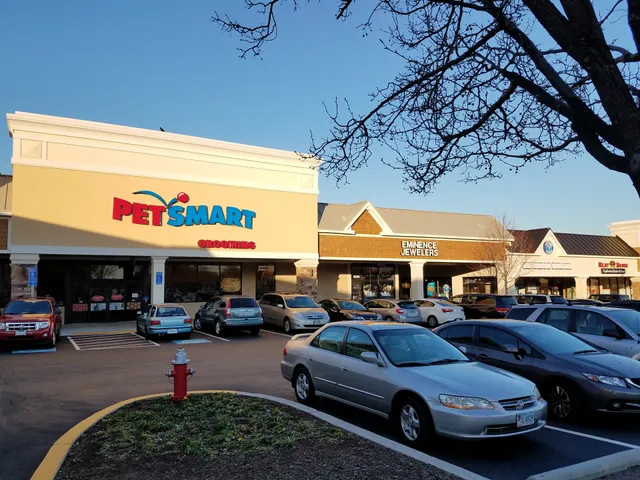 Turnpike Shopping Center